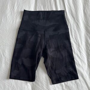 NEVER WORN Lulu Lemon Biker Shorts